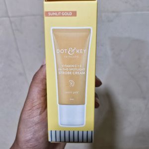 DOT & KEY SKINCARE VITAMIN C+E IN-THE-SPOTLIGHT ST