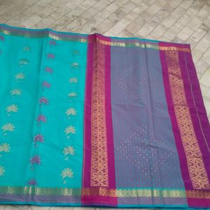 Very Beautiful Light Weight Saree With Stiched Blo