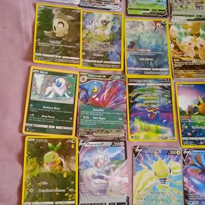 Pokemon- Total 30 Cards