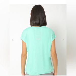 ASICSCrew-Neck T-shirt with Extended Sleeves