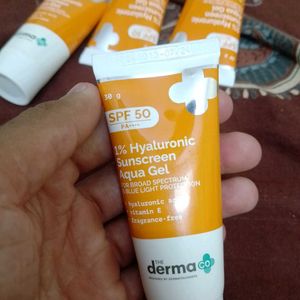 Derma Co Sunscreen