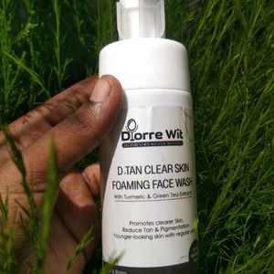 Diorre Wit D-Tan Clear Foaming Face Wash