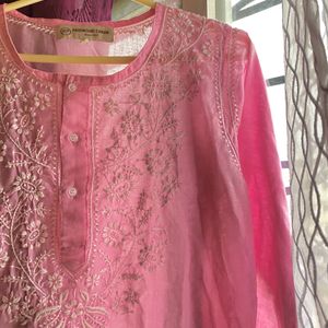 Baby pink short chikankari kurti 🎀