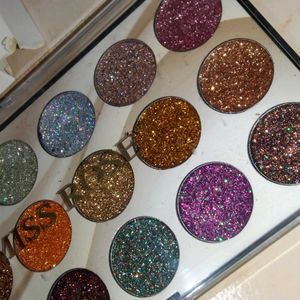 Miss Rose Glitter Eye Shadow Palette