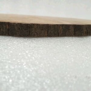 Round Wooden Chopping Board With Bark