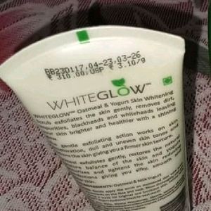 Dabur Vatika Oil with Lotus Whiteglow Scrub