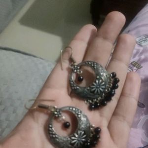 Beautiful Earrings 100/Piece