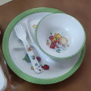 Lunch Box With Plate And Bowl