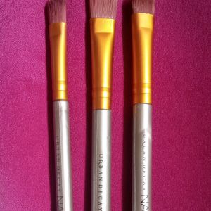 Combo - Silicon Primer And Eyeshadow Brushes