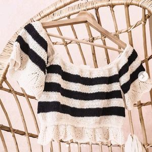 Off Shoulder Knit Wear Crop Top