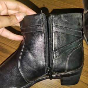 Trase Black Boots