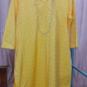 Avaasa Yellow Kurthi