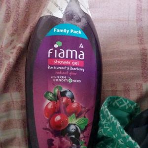 Last Piece!! Fiama 900 Ml Body Wash