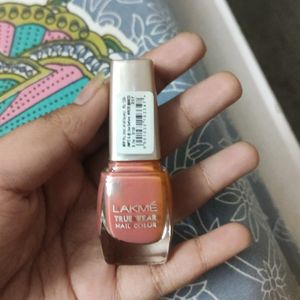 Lakmw Nail Paint