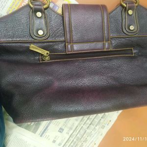 Essence Leather Handbag