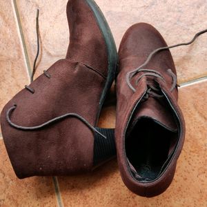 Beautiful Brown Suede Boots