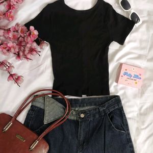 Pinteresty Black Ribbed Button Up Crop Top🎀