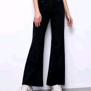 Zara Bootcut Jeans 💓