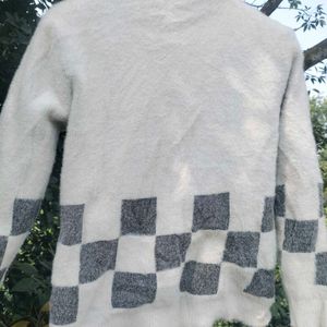 Men /Women Sweater For Sale