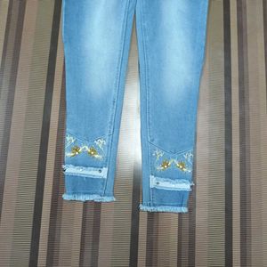 DG-106 Size-32 Slim Jeans