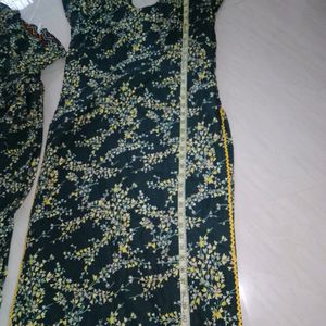 Bottle Green Suit With Yellow Dupatta