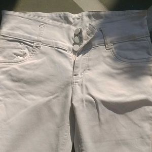 White Slim Or Skinny Jeans