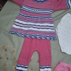 4 Cotton Bottoms And 1 Woolen Clothing Set For 6-9