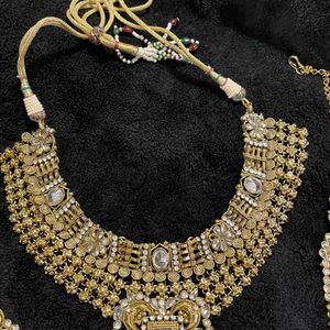 Heavy Necklace Set