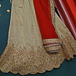 Limited Offer 🌟Golden Heavy Lehenga