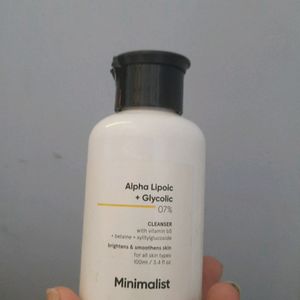 Minimalist Alpha Lippic Glycolic Cleanser