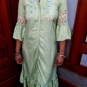 💚 Women Thread Work Kurta 💚