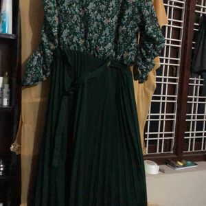 Western Green Colour Gown