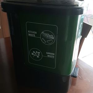 Naysa Brand Dustbin