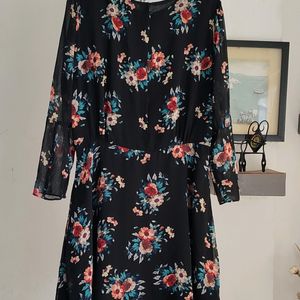 Zara Basic Midi floral Dress