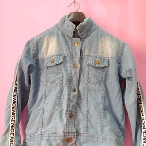 Stylish Denim Jacket With Full Sleeves