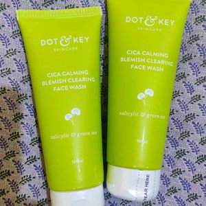 😍Pack Of 2 Cica Calming Face Wash..😍