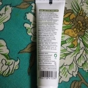 3 Plum Daylight Sunscreen Gel SPF Thirty Five