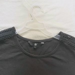 "Black Cotton T-Shirt with Design"