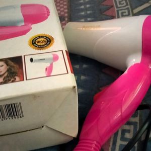 Foldable Hair Dryer (Nova)