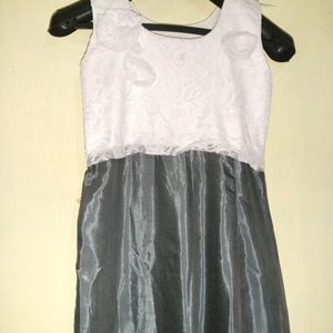 Gown White &Grey