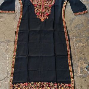 Black Heavy Kashmiri Embroidered Kurti