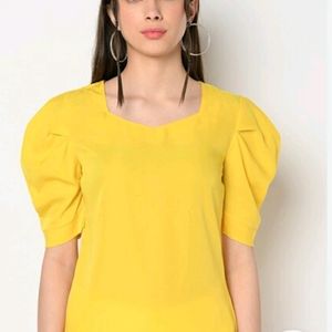 YELLOW SHORT TOP