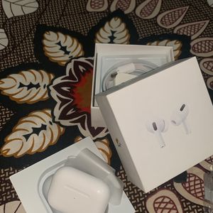 Apple Air Pods First Copy