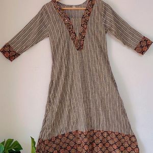 Printed Kurti With AJRAKH print on Border