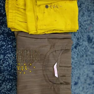 Kurti Set Same Two Pieces Color Different