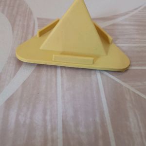 Mobile Holder - Triangular Shape