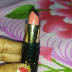 Brand New Lipstick Of Nude Colour.