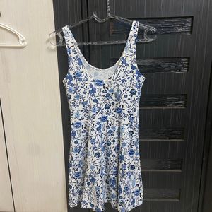 H&M Floral Dress - Small size