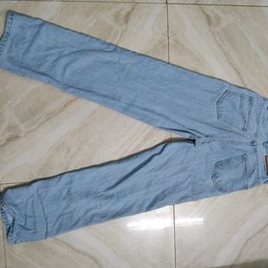 Wide-legged Ice Blue Denim Jeans