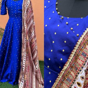 Trading silk kurti with dupatta